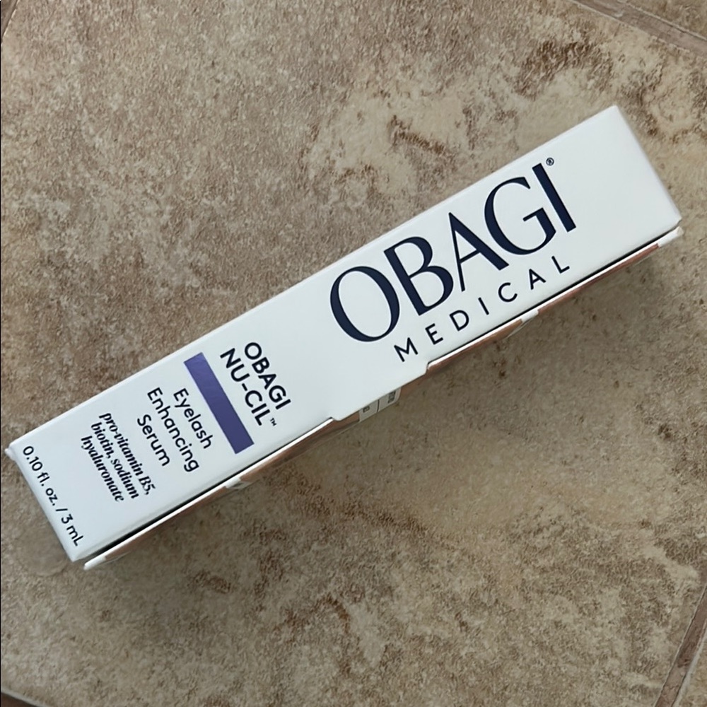 Obagi Medical Eyelash Serum in White and Blue